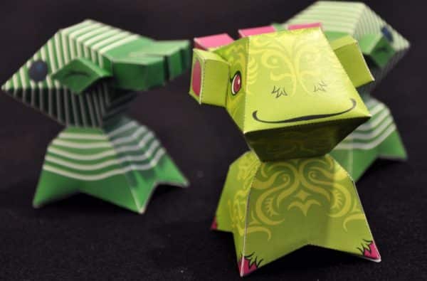 Affûtez vos ciseaux, voici les paper toys