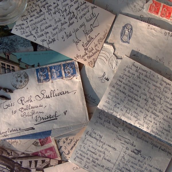 Lettres avec affranchissements en timbres