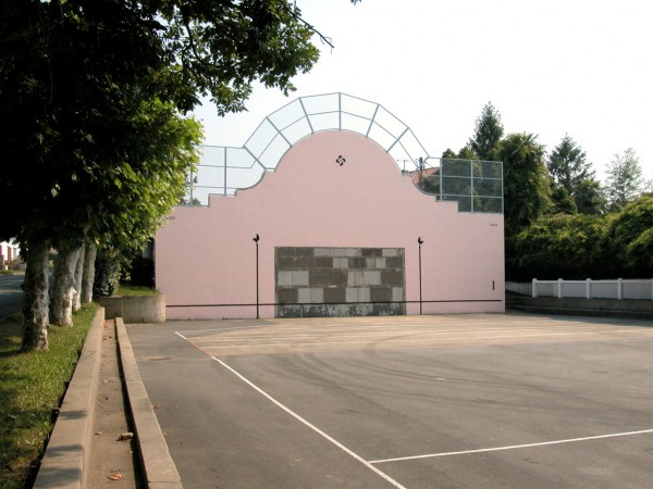 Fronton de pelote basque