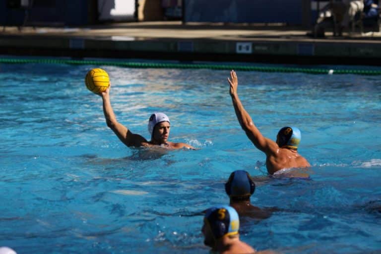 Le water-polo, si vous vous ennuyez dans l’eau