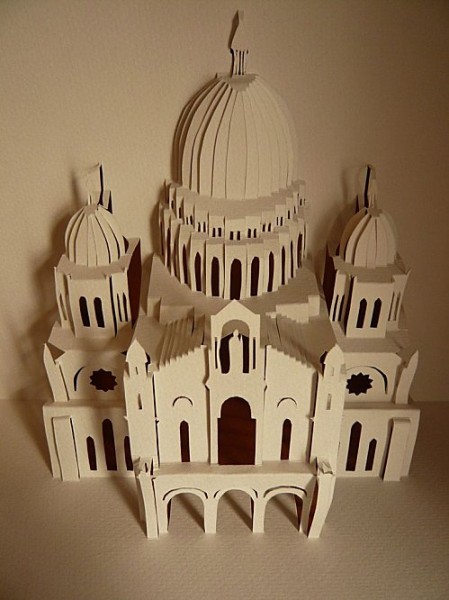 Le Sacré-Coeur à Paris en kirigami