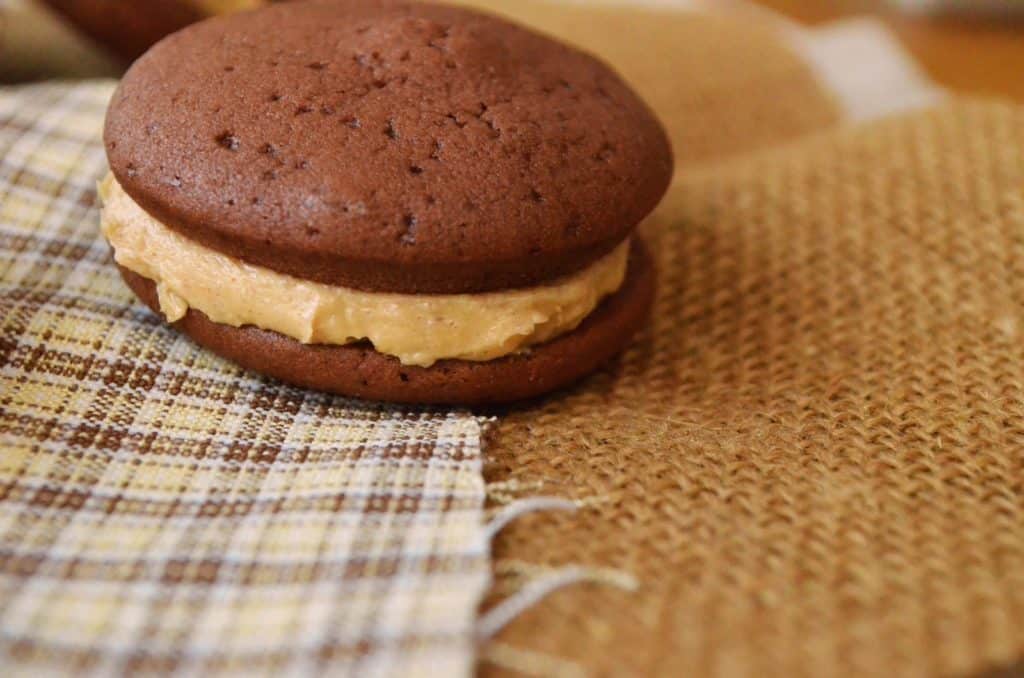 Whoopie pies chocolat au beurre de cacahuètes