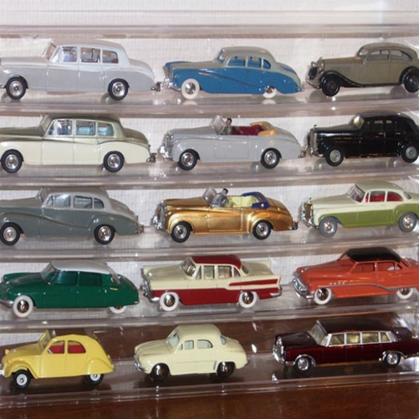 Les dinky toys