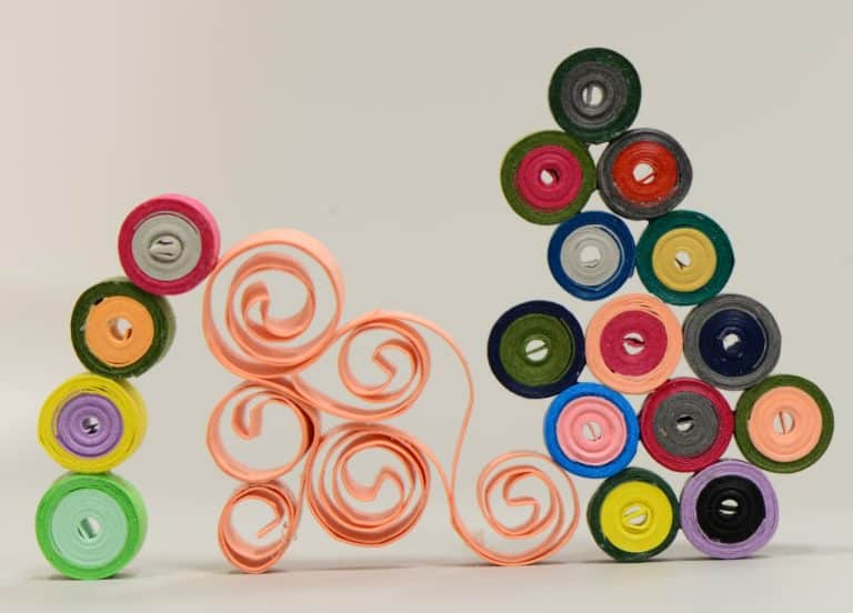 Le quilling : enrouler des bandelettes de papier en spirales