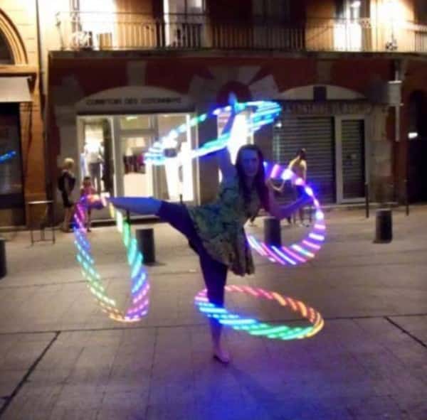 Hoopdance de nuit