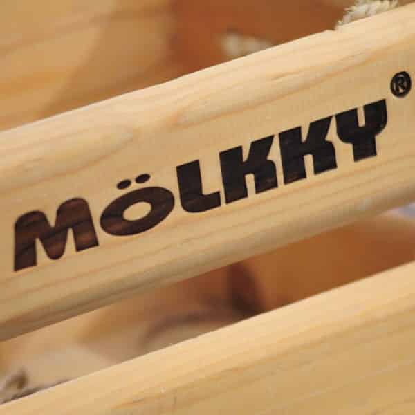 Le jeu de quilles mölkky