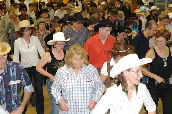 La danse country, une ambiance du Far West