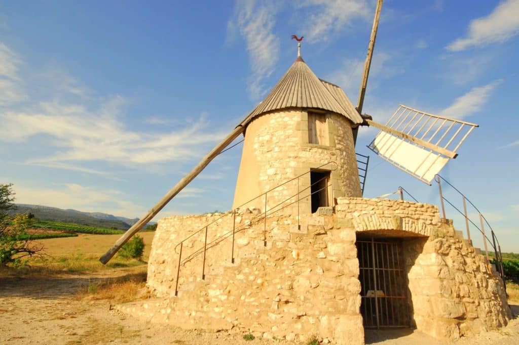 Le moulin Bénazeth de Villeneuve-Minervois