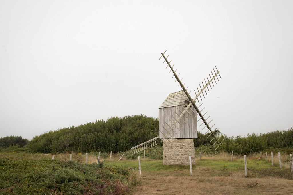 Les moulins de Run Glaz et de Karaes sur l'île de Ouessant