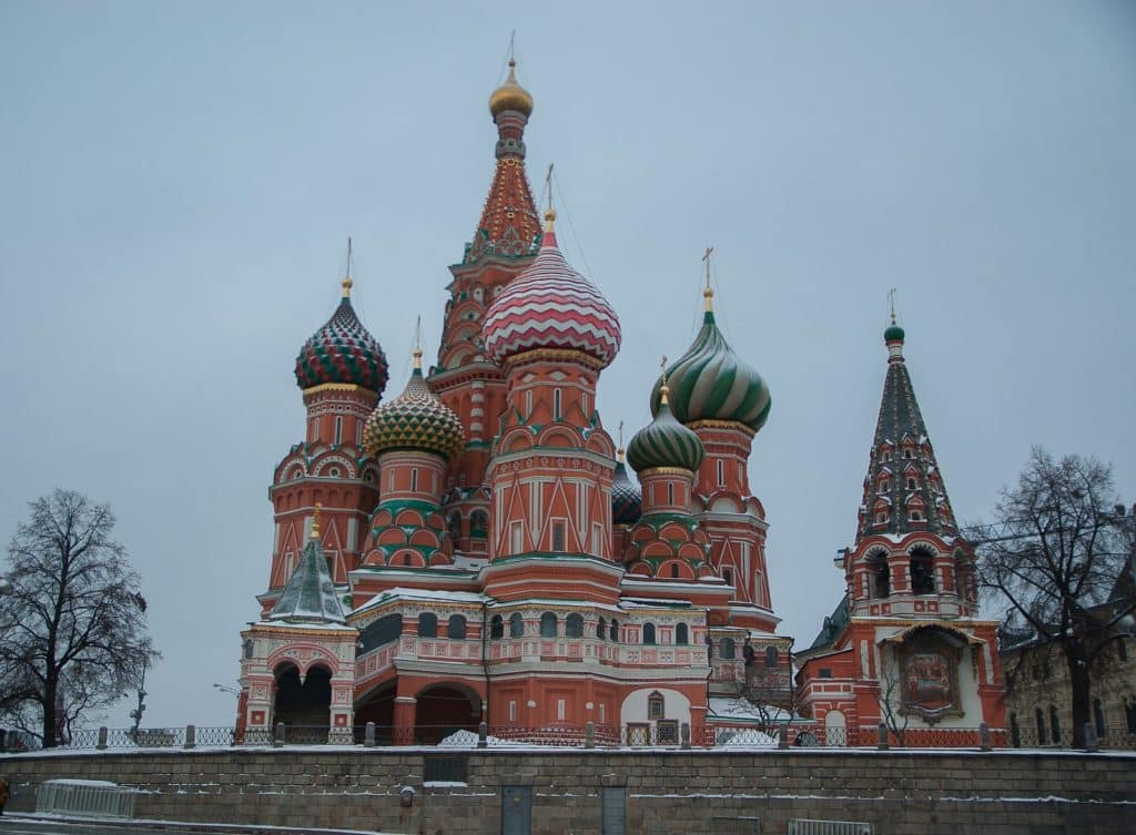 Cathédrale Saint-Basile-le-Bienheureux sur la Place Rouge de Moscou