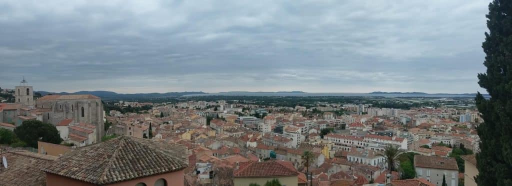 Hyères est la ville la plus au Sud de la Provence