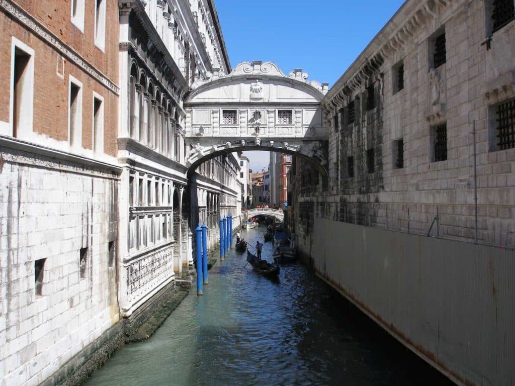 Pont des Soupirs à Venise