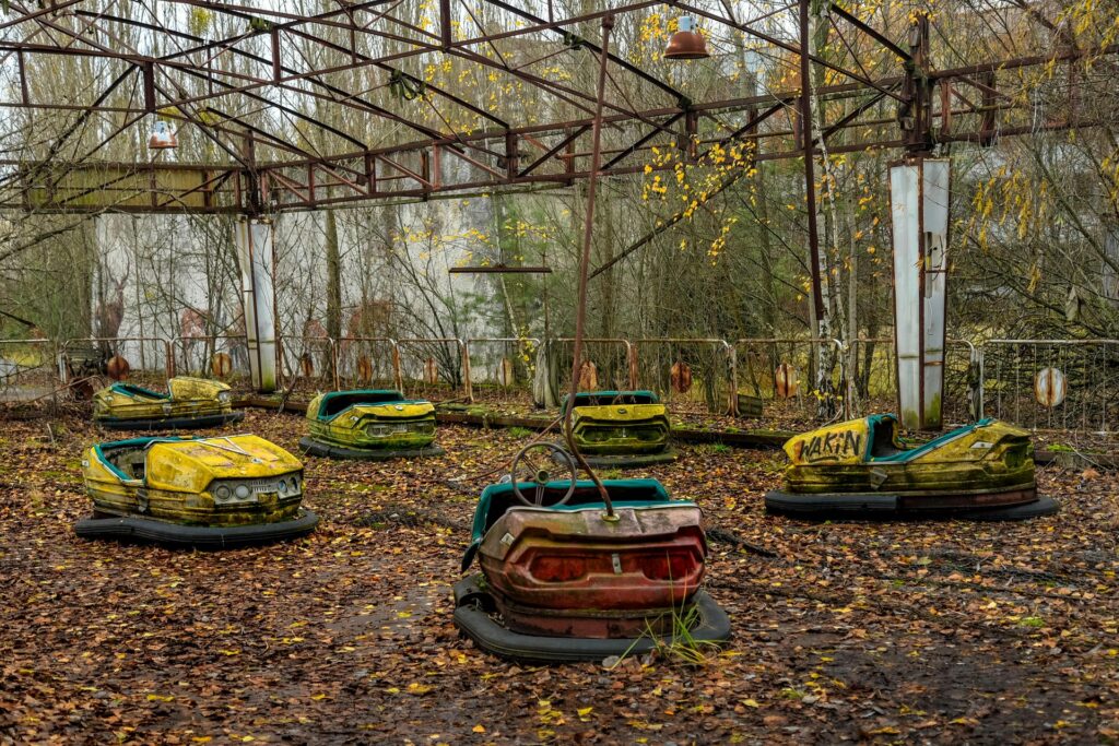 Parc d'attractions radioactif abandonné en avril 1986