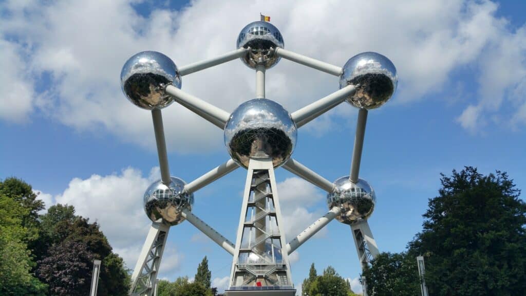 Vue globale de l'Atomium à Bruxelles