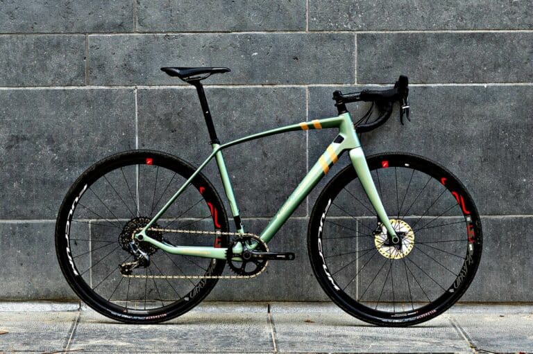 Sortir des sentiers battus avec le vélo de gravel