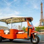 Vue panoramique sur la ville depuis un tuk-tuk