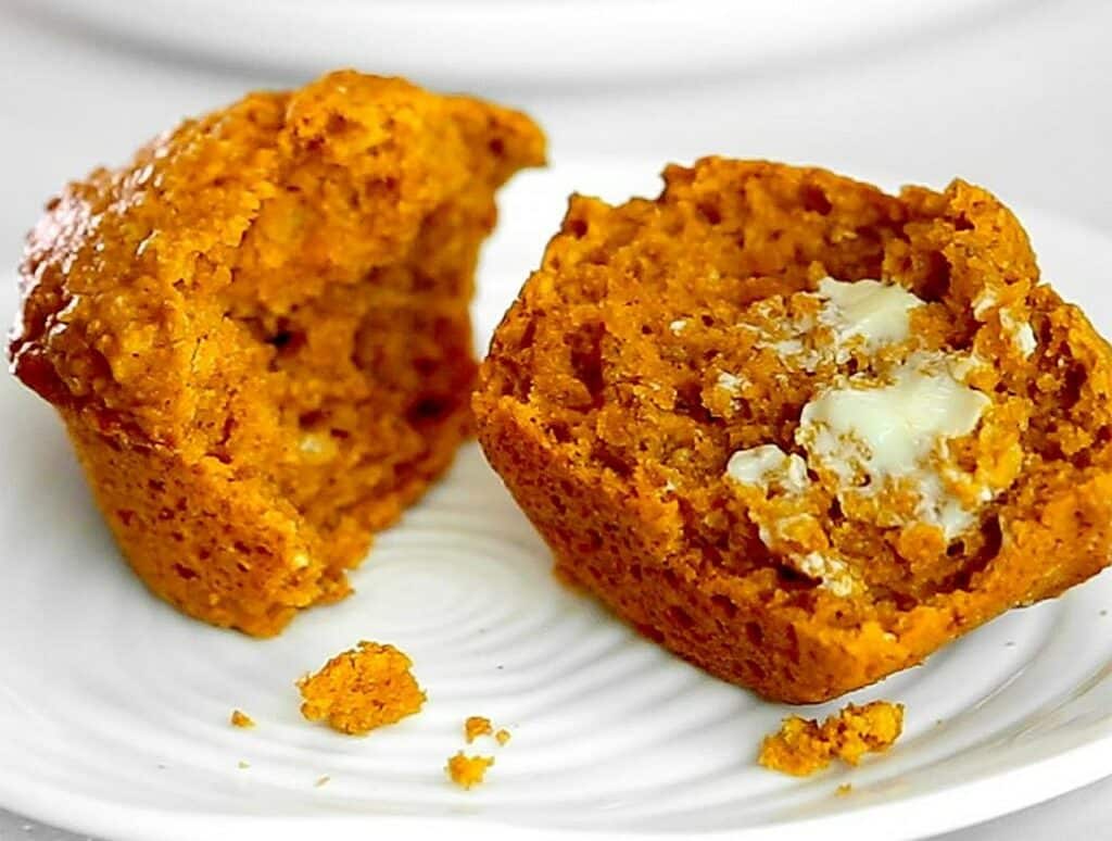 Muffins à la citrouille moelleux sortis du four