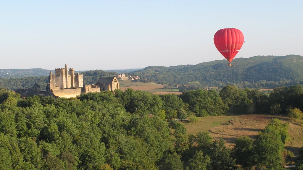 Châteaux en vallée de la Vézère et vallée l'Auvézère en Périgord