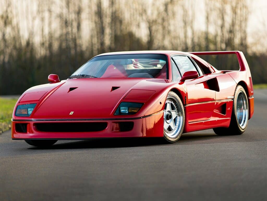 Ferrari F40, une supercar italienne, produite de 1987 à 1992