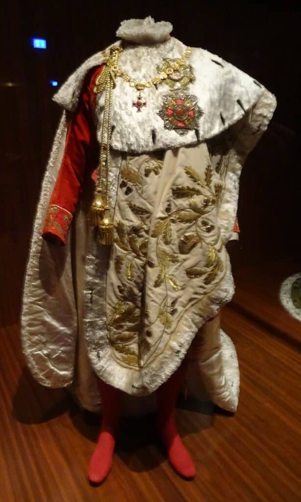 Détails élégants d’une broderie ancienne traditionnelle