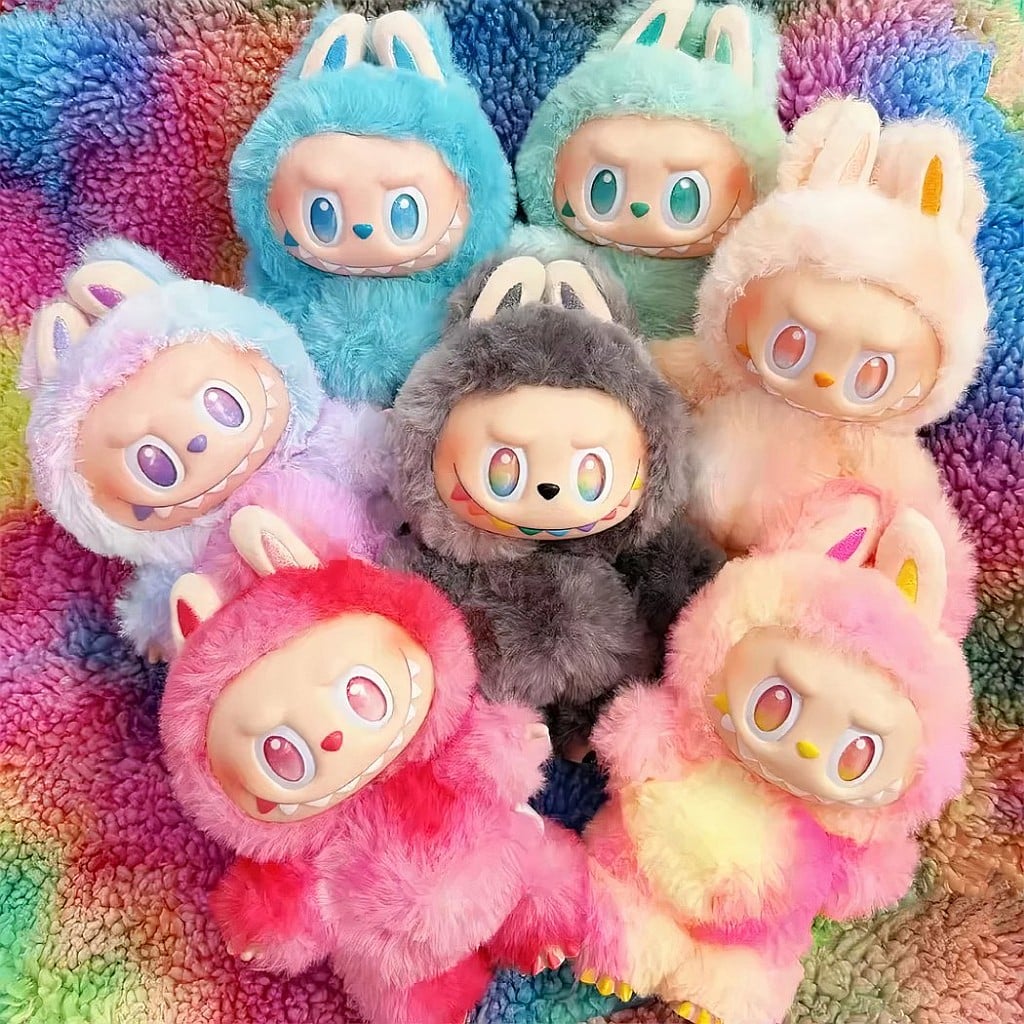 Labubu édition limitée avec détails colorés, pièce rare très recherchée par les collectionneurs d’Art Toys